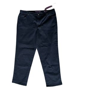 NWT Gloria Vanderbilt Amanda Tapped Leg Jeans